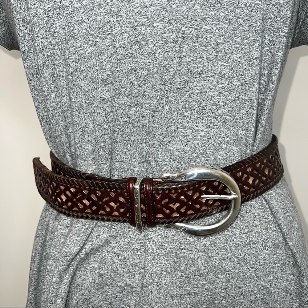 Brighton Carved Floral Pattern Leather Belt  Size Large Dark Brown